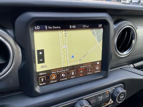 Used 2021 Jeep Wrangler Unlimited Sahara image 30