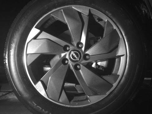 Used 2025 Nissan Rogue SV image 13