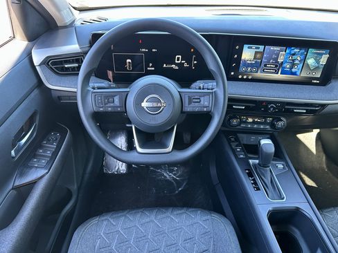 New 2026 Nissan Kicks SV w/ SV Premium Package image 16