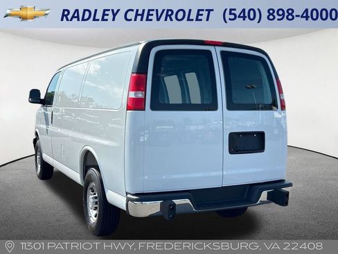 Certified 2025 Chevrolet Express 2500 RWD image 13