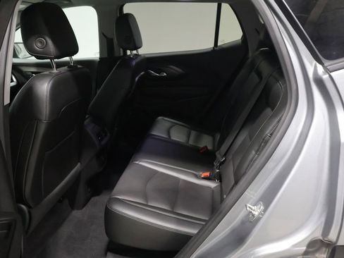 Used 2024 GMC Terrain SLT AWD/4WD image 18