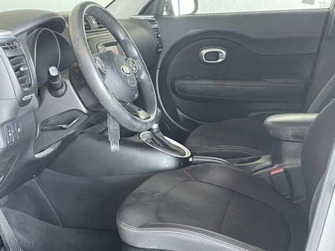 Used 2016 Kia Soul FWD image 15