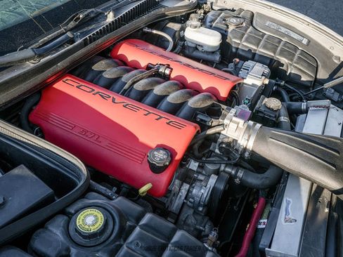 Used 2004 Chevrolet Corvette Z06 w/ Memory Package RWD image 17