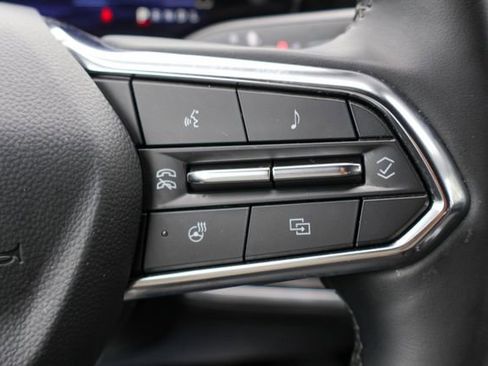 Certified 2025 Chevrolet Equinox LT FWD image 14