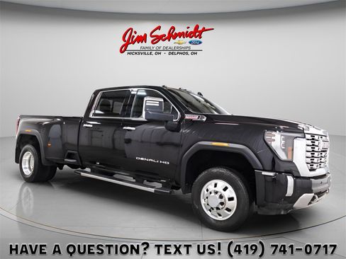 Used 2024 GMC Sierra 3500 Denali image 1