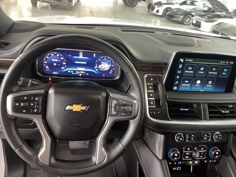 Used 2023 Chevrolet Suburban Premier image 20