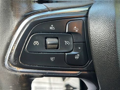Used 2021 Buick Encore GX Essence w/ Advanced Technology Package FWD image 32