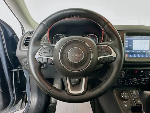 Used 2018 Jeep Compass Trailhawk w/ Navigation Group image 12