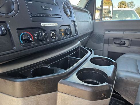Used 2012 Ford E-350 and Econoline 350 Super Duty w/ PWR Locks & Windows Group image 13
