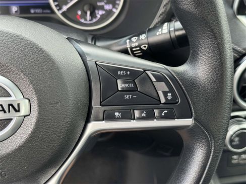 Used 2023 Nissan Sentra SV image 11