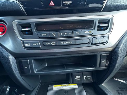 Used 2023 Honda Passport EX-L image 25