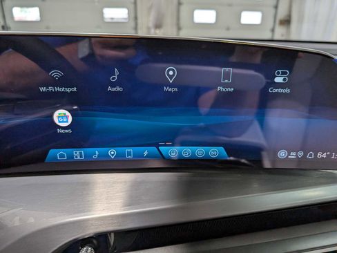 New 2026 Cadillac Vistiq Sport w/ LPO, Floor Liner Package image 22