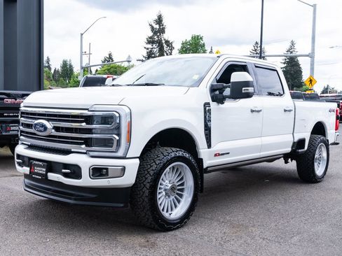 Used 2023 Ford F350 Limited AWD/4WD image 3