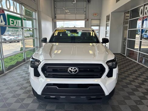 Used 2025 Toyota Tacoma SR RWD image 2