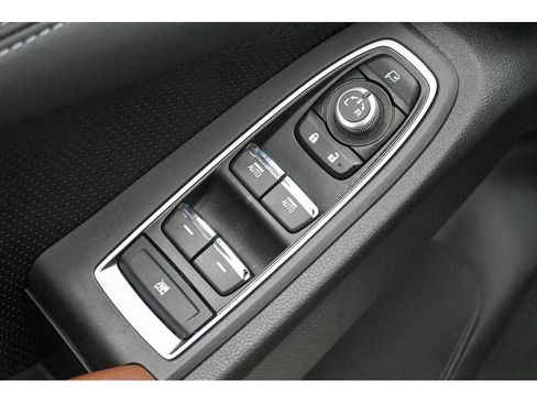 Used 2023 Subaru Ascent Touring image 34