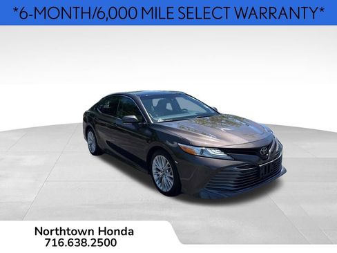 Used 2018 Toyota Camry XLE w/ Audio Package FWD image 2