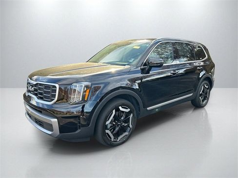 Used 2023 Kia Telluride S w/ S Sunroof Package image 3