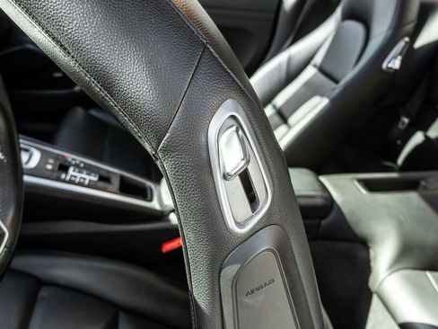 Used 2018 Porsche 911 Carrera image 31