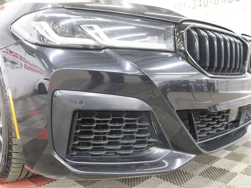 Used 2022 BMW M550i xDrive w/ Executive Package image 8
