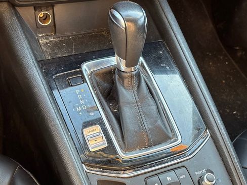 Used 2018 MAZDA CX-5 Touring w/ Preferred Equipment Package image 12