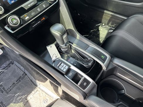Used 2021 Honda Civic Sport image 14