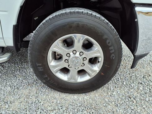 Used 2024 RAM 2500 Big Horn w/ Bed Utility Group image 37