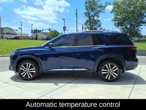Used 2025 Nissan Pathfinder Platinum w/ Cargo Package AWD/4WD image 4