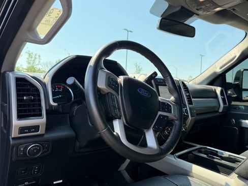 Used 2021 Ford F250 Lariat AWD/4WD image 10