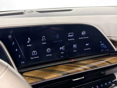 Used 2023 Cadillac Escalade ESV Premium Luxury Platinum image 15