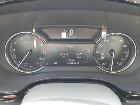 Used 2024 Cadillac XT6 Premium Luxury w/ LPO, Floor Liner Package AWD/4WD image 10