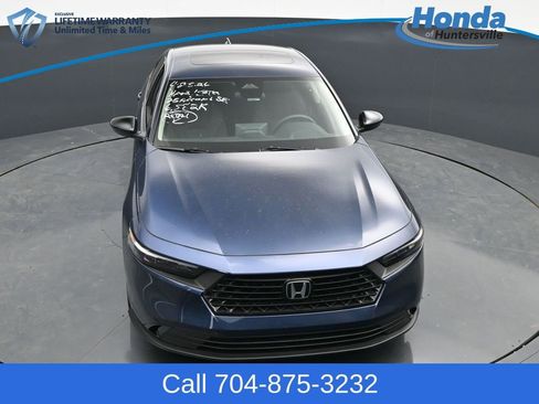 Certified 2025 Honda Accord SE image 15
