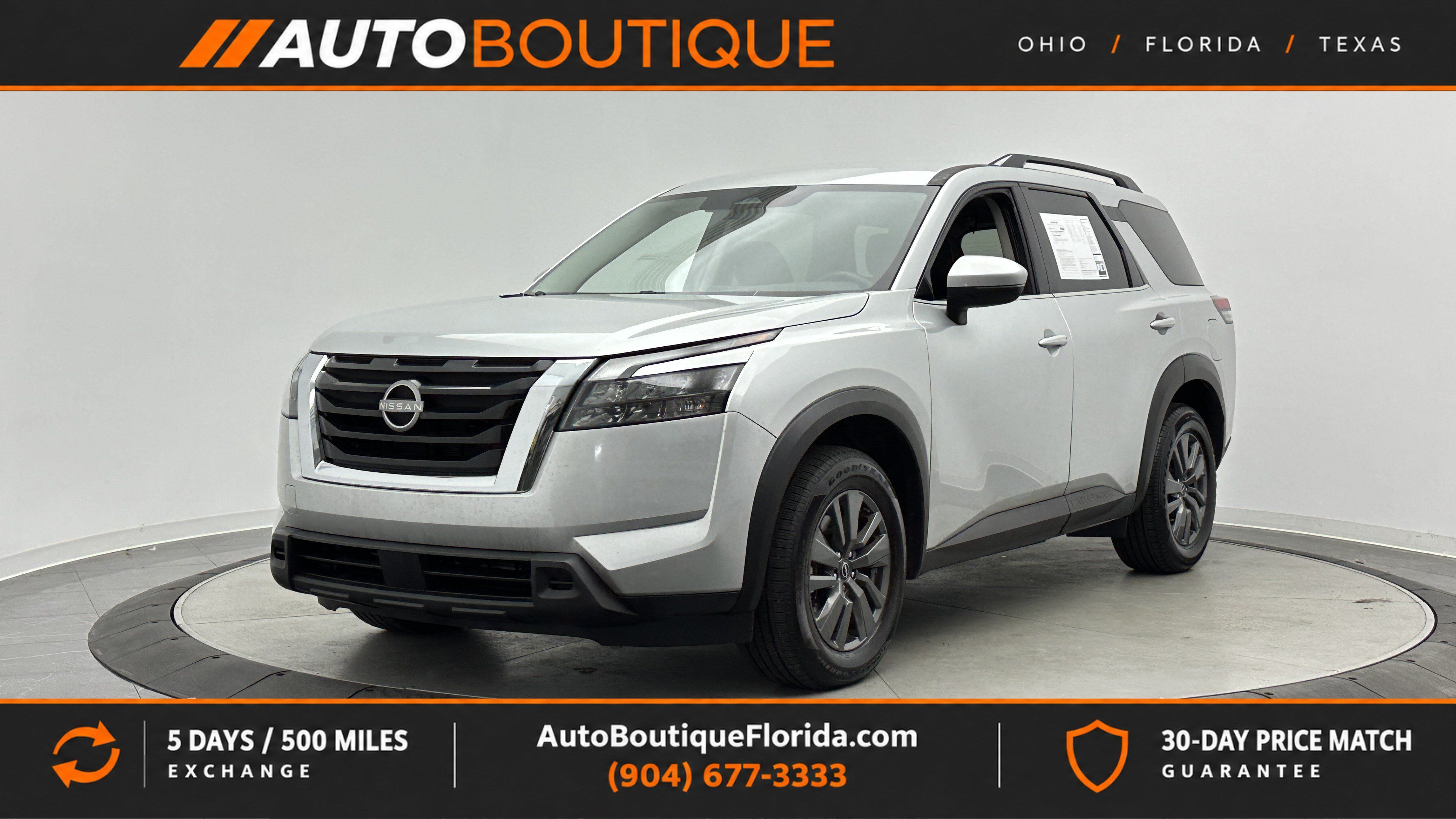 Used 2024 Nissan Pathfinder SV FWD image 1