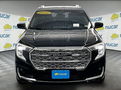 Used 2023 GMC Terrain Denali w/ Black Diamond Edition AWD/4WD image 2