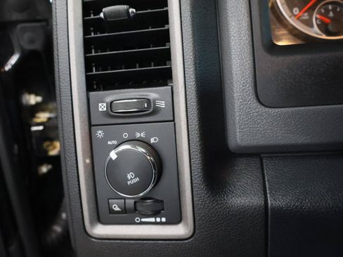 Used 2016 RAM 1500 Express w/ Black Ram 1500 Express Group AWD/4WD image 15