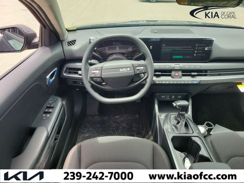 New 2026 Kia K4 FWD image 15
