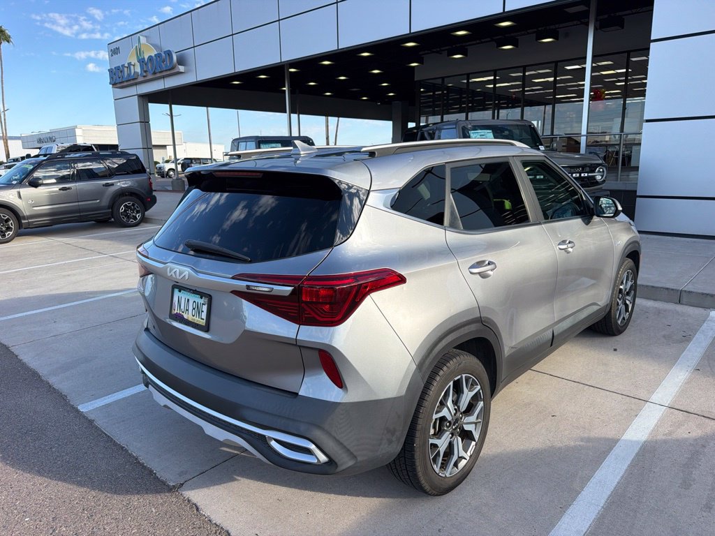Used 2022 Kia Seltos EX AWD/4WD image 4