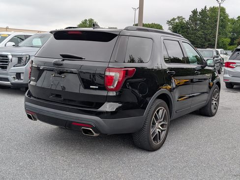 Used 2017 Ford Explorer Sport w/ Equipment Group 401A AWD/4WD image 5