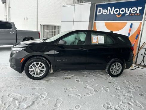 Certified 2024 Chevrolet Equinox LS w/ Driver Confidence II Package image 10