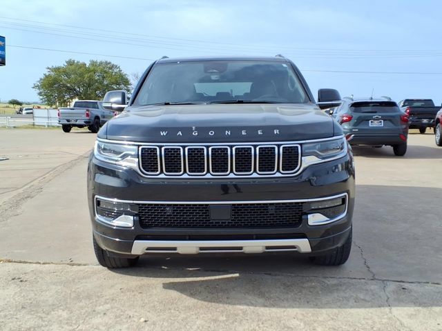 Used 2024 Jeep Wagoneer Series II w/ Flexible Seating Group RWD image 2