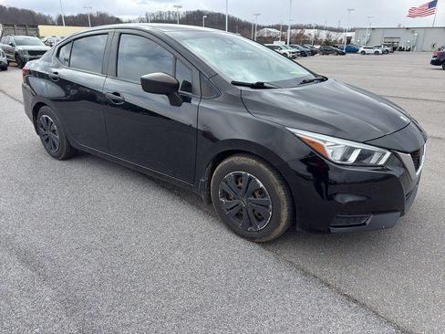 Used 2020 Nissan Versa S image 7