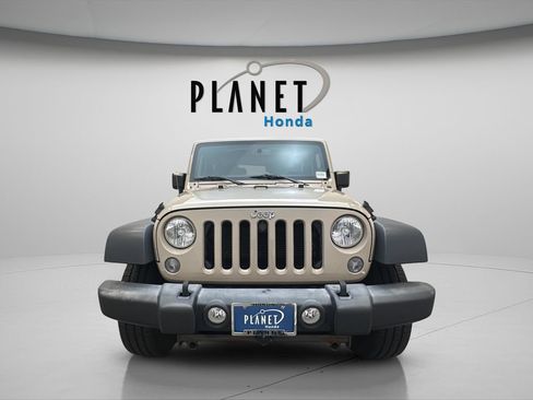 Used 2016 Jeep Wrangler Sport w/ Quick Order Package 24S AWD/4WD image 8