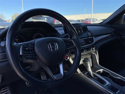 Used 2019 Honda Accord Sport image 10