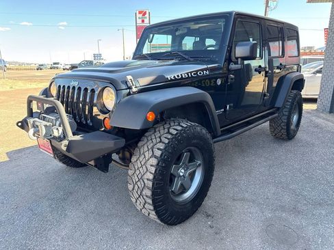 Used 2012 Jeep Wrangler Unlimited Rubicon w/ Connectivity Group image 10