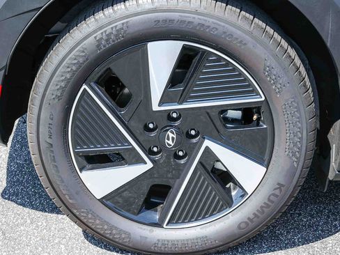 Used 2025 Hyundai Ioniq 5 SE image 11