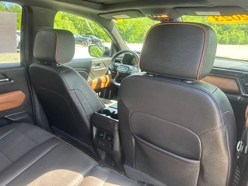 Used 2023 GMC Canyon AT4 AWD/4WD image 37