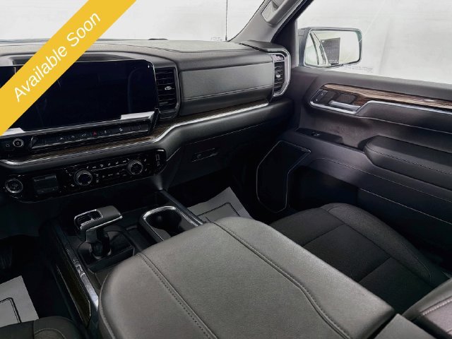 Used 2023 Chevrolet Silverado 1500 RST w/ Z71 Off-Road Package AWD/4WD image 22