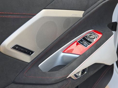 Used 2023 Chevrolet Corvette Stingray Premium Cpe w/ Z51 Performance Package image 12