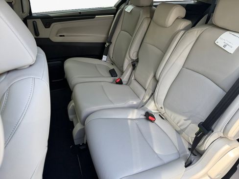 New 2026 Honda Odyssey EX-L image 13