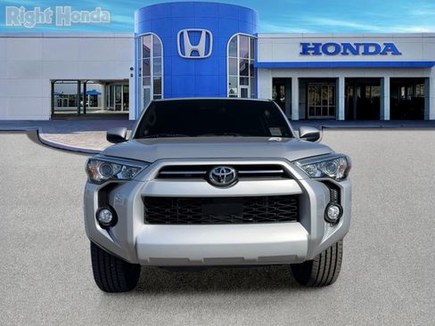 Used 2020 Toyota 4Runner SR5 RWD image 5