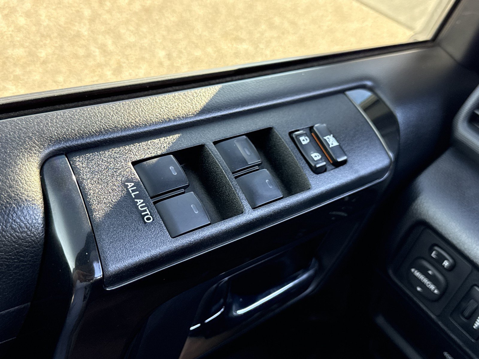 Used 2023 Toyota 4Runner TRD Off-Road Premium w/ Moonroof Package AWD/4WD image 18
